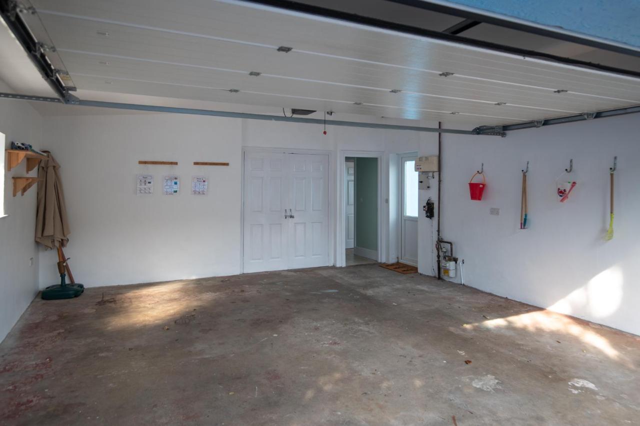 Sunningdale - Beach Side Cottage, Sea Views, Parking Saundersfoot Exterior foto