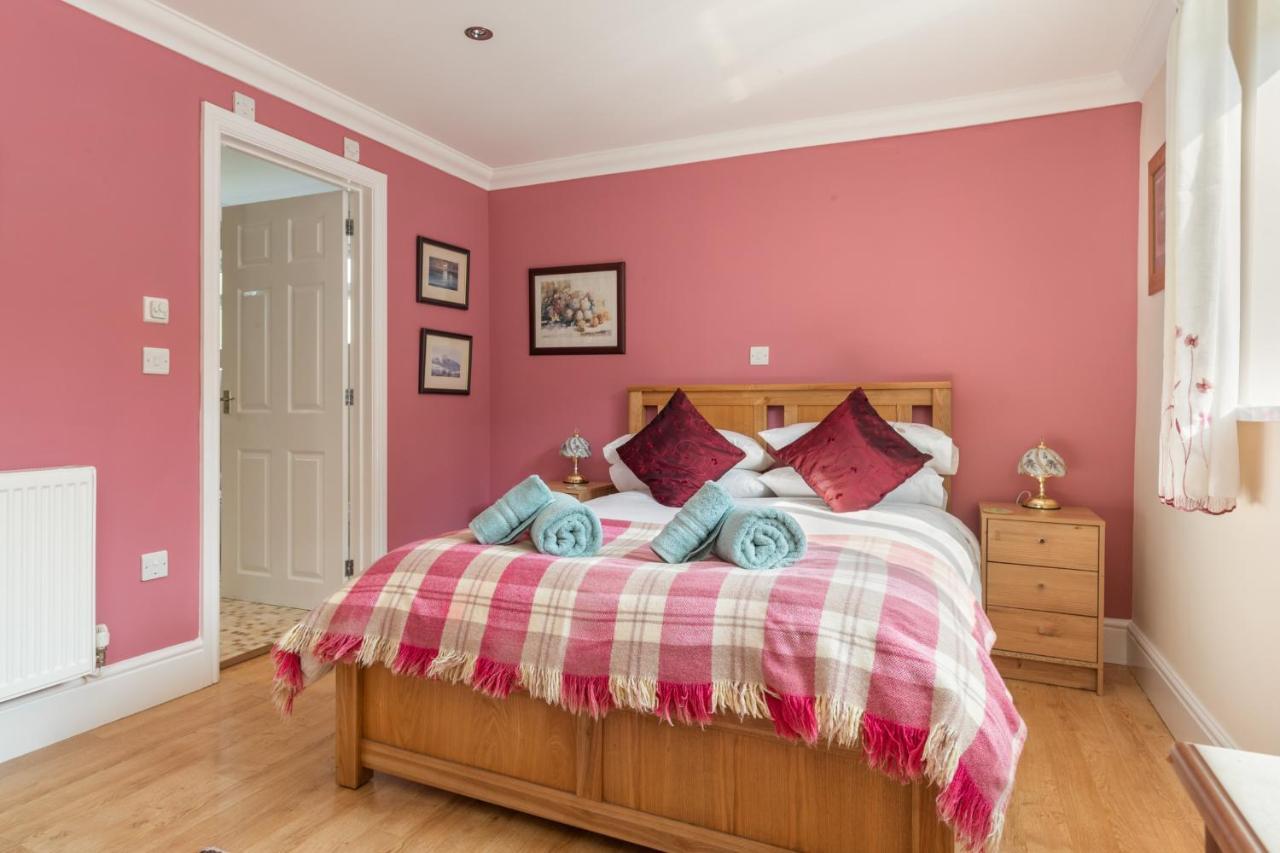 Sunningdale - Beach Side Cottage, Sea Views, Parking Saundersfoot Exterior foto